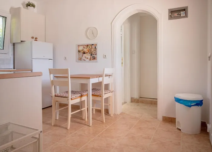 Blue Pebble House Casa de Férias Néa Iráklia